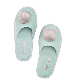 Victoria’s Secret Pom Pom slippers